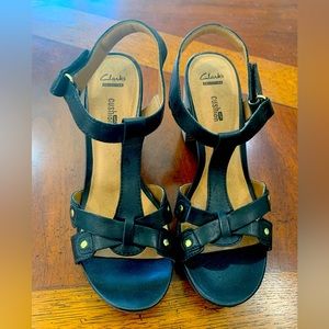 Clarks stacked sandals